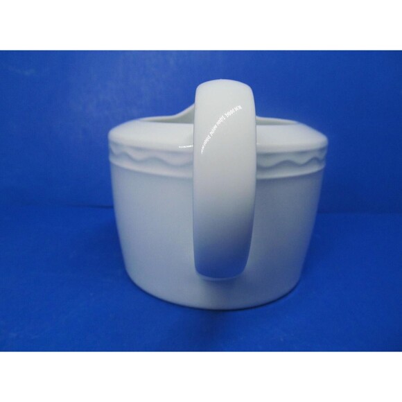 Crate And Barrel Palazzo Spal Porcelain Portugal White Gravy Boat - Picture 3 of 10